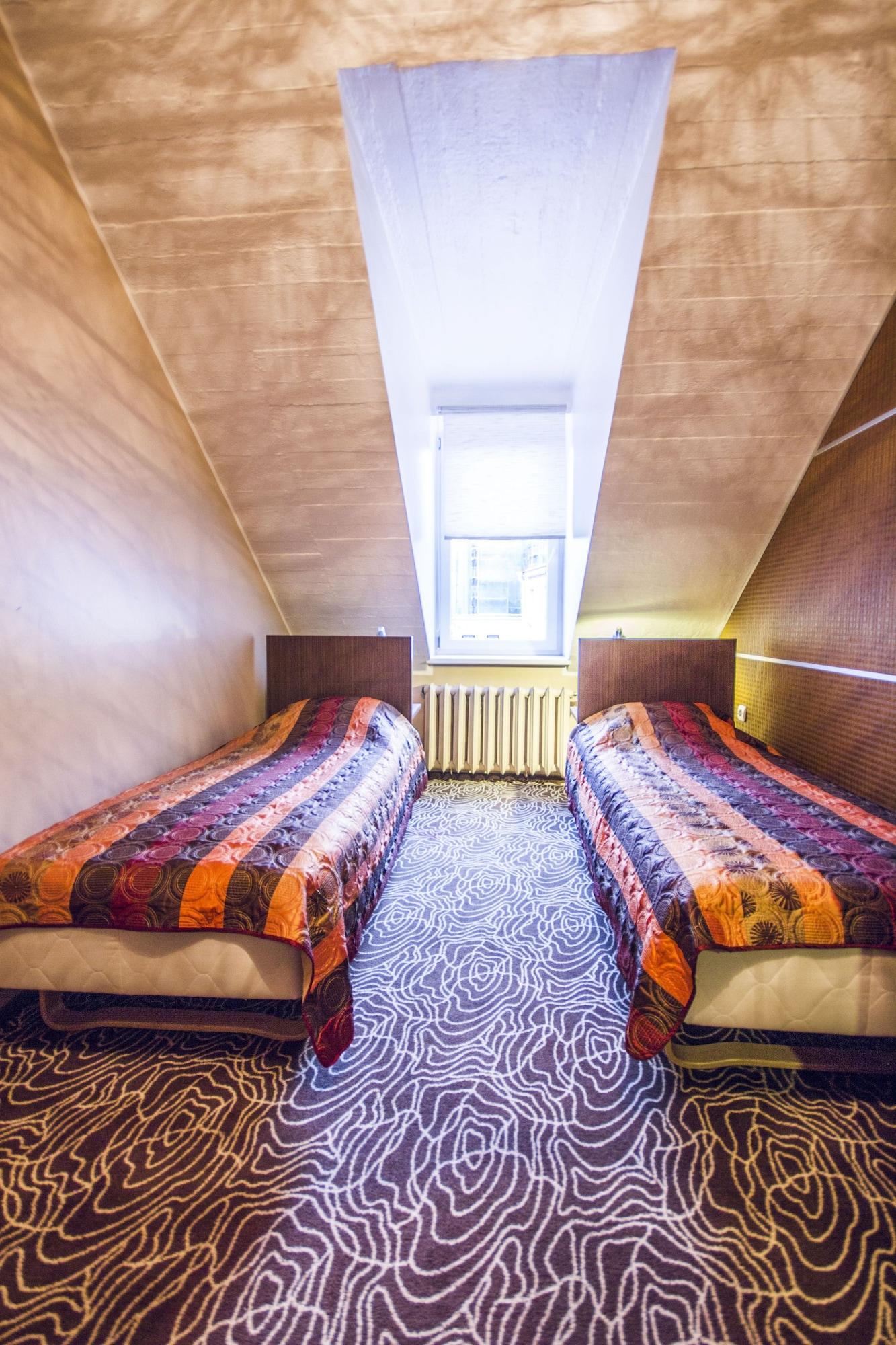 Hotel Braavo 3*