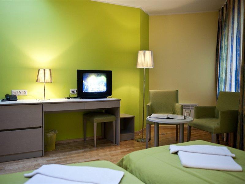Hotel Braavo 3*